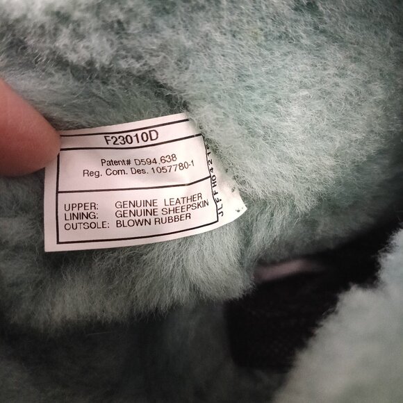 UGG Classic Short II Women Boots Size 8 - Picture 7 of 7